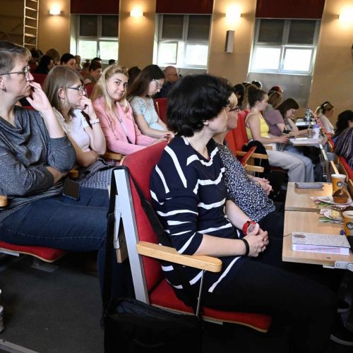 c9c7c913-96f6-4b28-b09a-e0cb945cc39c