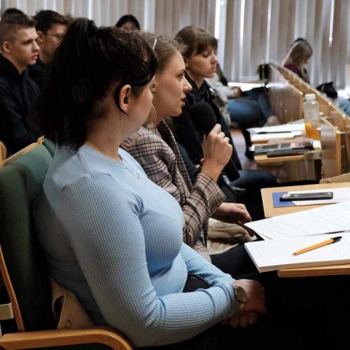 d28ea2b9-55dc-4130-b95d-64b7aca15e98